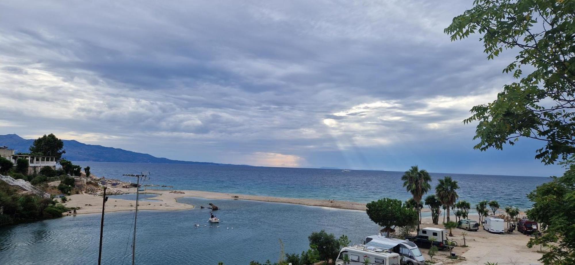 Sadet'S Penthouse Saranda Apartment ภายนอก รูปภาพ