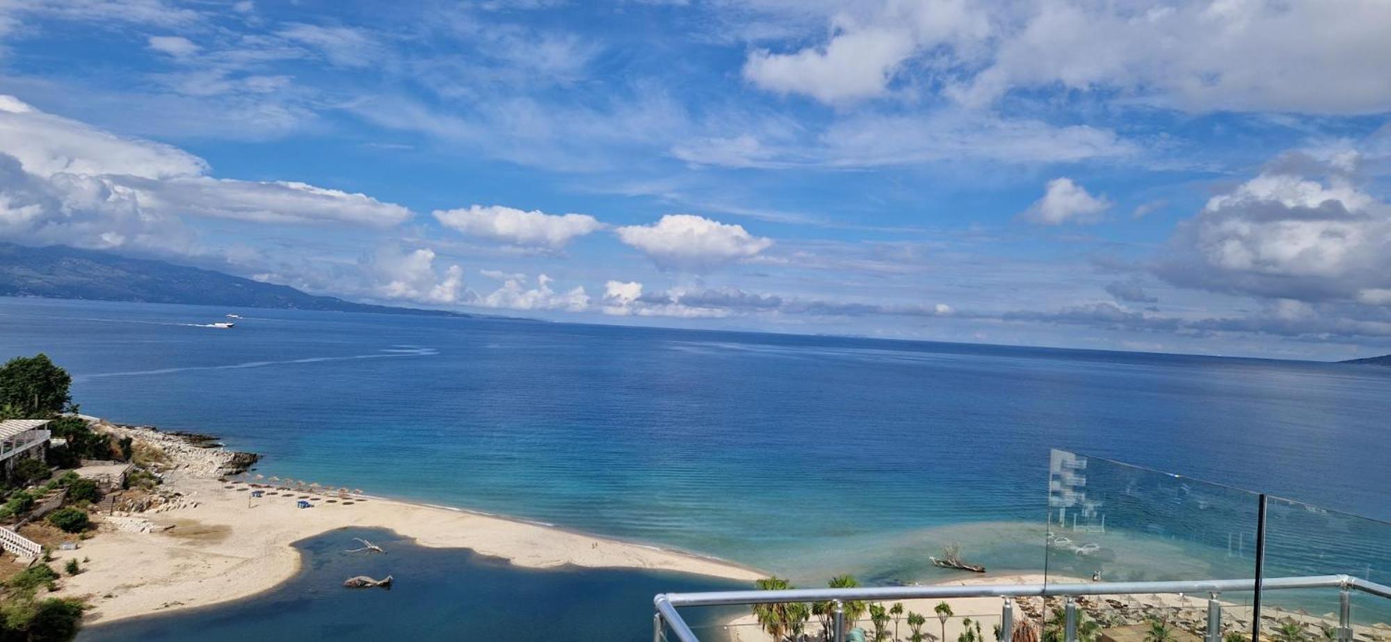 Sadet'S Penthouse Saranda Apartment ภายนอก รูปภาพ